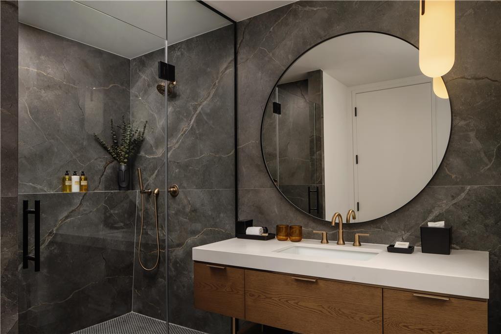 Thompson Houston, By Hyatt Hotel Bilik gambar